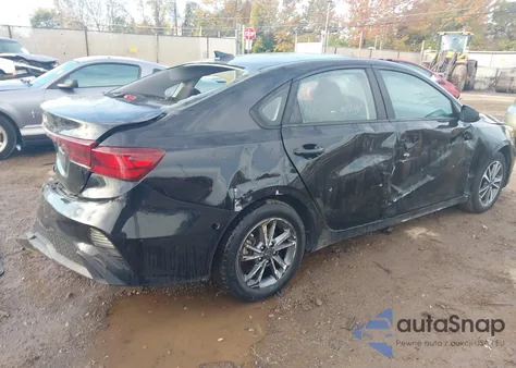 2022 Kia Forte Lxs z USA, uszkodzony, nr VIN 3KPF24AD6NE462235